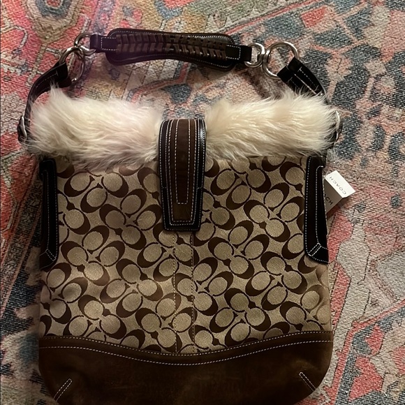 Coach Brown and Cream Signature Shoulder Bag with Fur Trim - Picture 3 of 5
